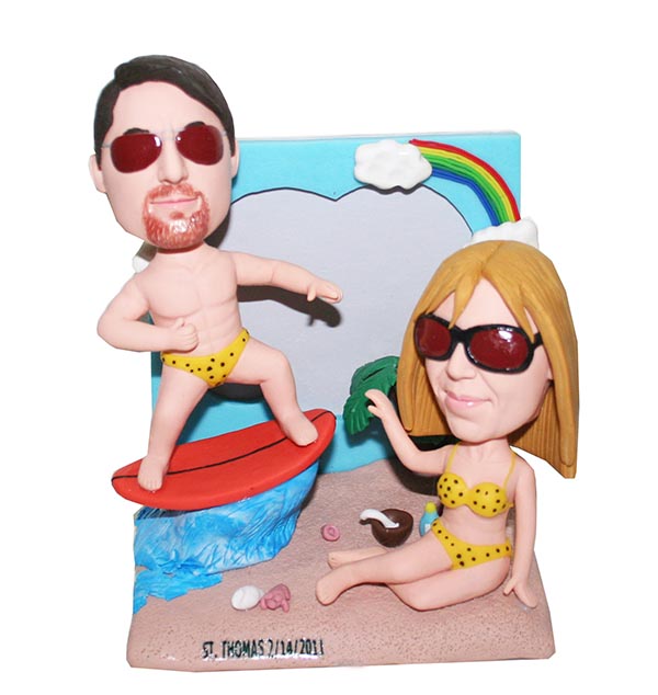 Custom  Bobblehead Beach Couple   Surf
