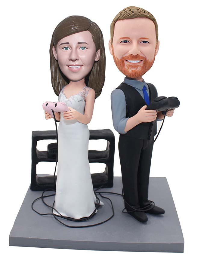 Custom Wedding Cake Figurines Bobbleheads Playing Games