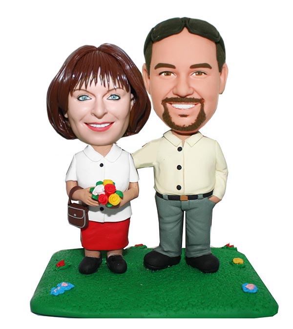 Personalized Figurines Couple Taking Walk In Park Thanksgiving Gifts